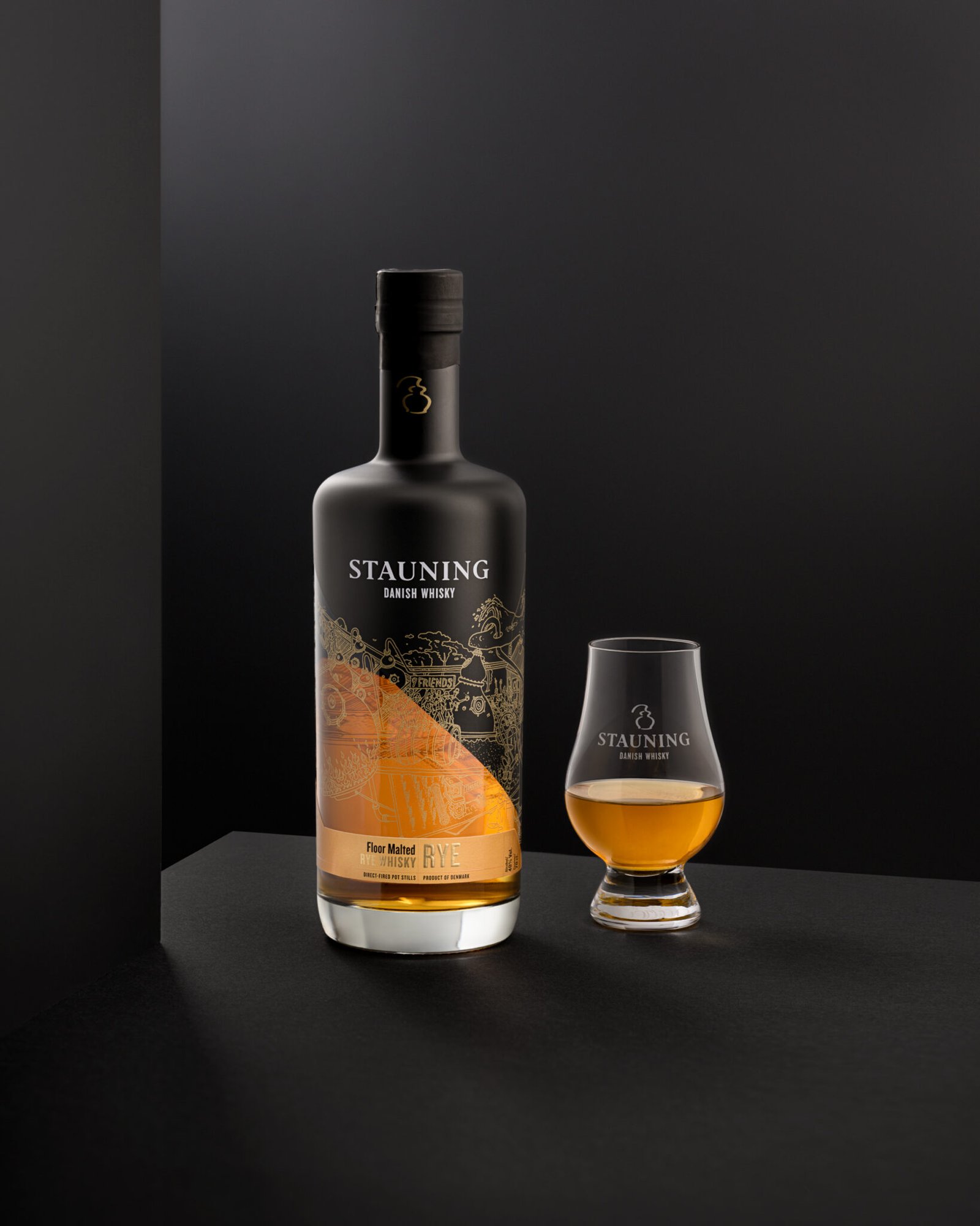 Danish whisky product photography